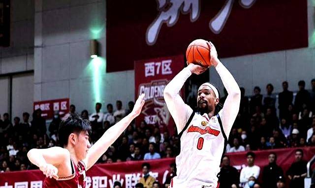 开运-不是王少杰！不是焦泊乔！广东勝(shèng)广州揪(jiū)出大卧底，3分6投(tóu)0中失准星