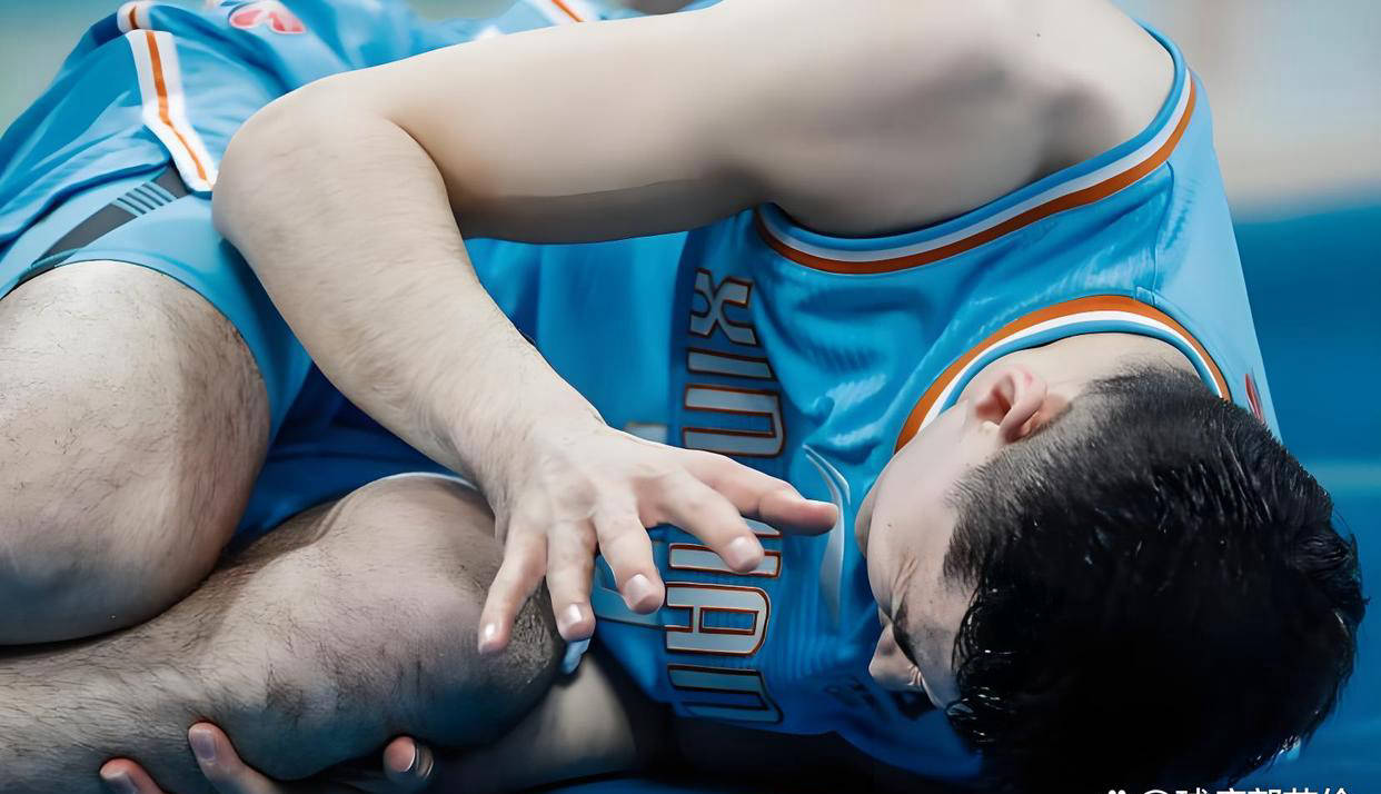 辽粤球员伤病频发，郭艾伦祈愿如李晓旭般坚强复出